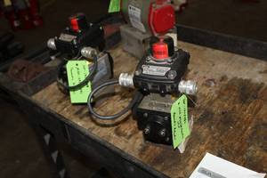 lot 989 image: Lot of (2) Tru-Flo Pneumatic Actuators