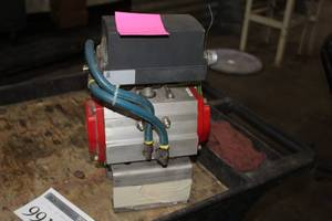 lot 991 image: Lot of (1) FlowTek Pneumatic Automator