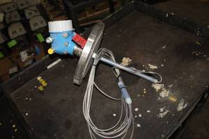 lot 1044 image: Level Transmitter