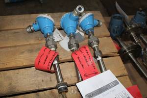 lot 1097 image: Lot of (3) Temperature Transmitters