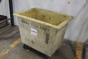 lot 1213 image: Rolling Tub