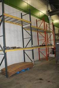 lot 1217 image: Pallet Racking
