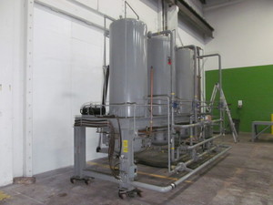 lot 104 image: 2017 Baron Triple Tower Filtration Skid BA-CL3-2000-SV 3-Phase