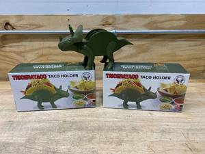 TRICERATACO Lot of 3- Green Triceratops Taco Holders