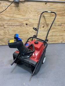 TORO Power Clear 518 ZE 18 in. Single-Stage Gas Snow Blower (parts or repair)