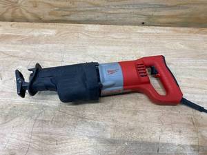 MILWAUKEE 13 Amp 1-14 in. Stroke Orbital Super Sawzall Reciprocating Saw