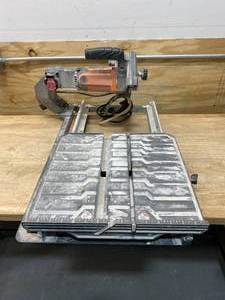 RIDGID 7 Tile Saw (R40311)