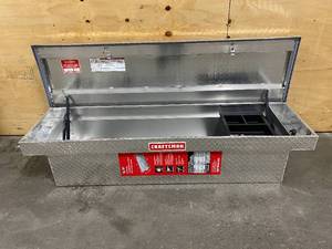 CRAFTSMAN 71.36-in x 19.57-in x 17.21-in Brite Aluminum Crossover Truck Tool Box