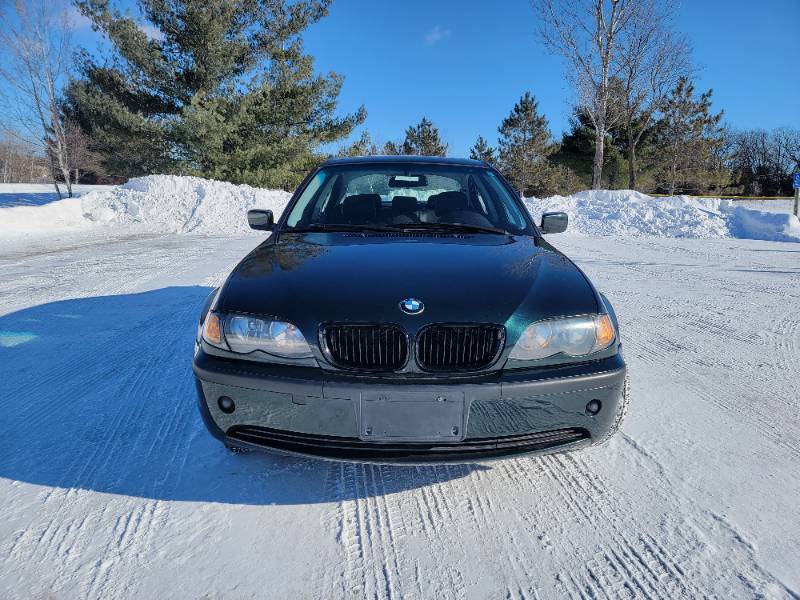 lot 19 image: 2003 BMW 325XI - AWD