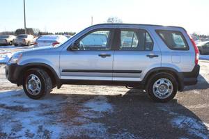 lot 7 image: 2005 Honda CR-V LX - 2 OWNERS - Very Clean body from Missouri