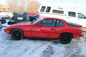 lot 11 image: 1987 Porsche 924 - MANUAL