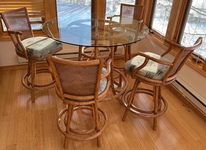 lot 28 image: Beautiful Rattan Hightop Table and Four Chairs