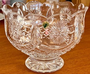 lot 29 image: Beautiful Waterford Footed Bowl