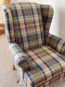 lot 30 image: Lovely Upholstered High Back Chair