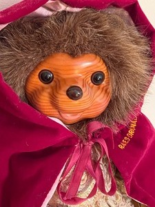 lot 69 image: Raikes Collectible Bear Marian of the Sherwood Forest Collection w Box and Certificate of Authenticity