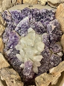lot 89 image: Amazing Amethyst and Crystal Fountain
