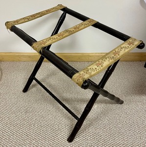 lot 103 image: Vintage Luggage Rack