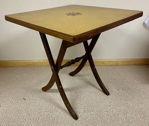 lot 108 image: Vintage Folding Table