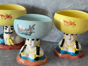 lot 125 image: Three Vintage Macayos Mexican Margarita Glasses