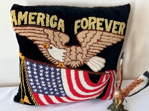 lot 261 image: Decorative Eagle Themed Throw Pillow & Eagle Figurine