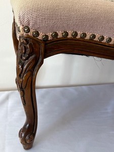 lot 260 image: Vintage Needlepoint Bench