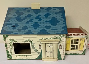 lot 164 image: Vintage Dollhouse with Accessories