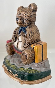 lot 177 image: Cute Teddy Bear Figurine Cast Iron Door Stop