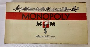 lot 303 image: Vintage Game Lot