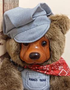 lot 212 image: Robert Raikes Lionel Bear