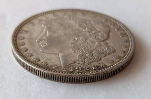 lot 217 image: 1921 Morgan Silver Dollar
