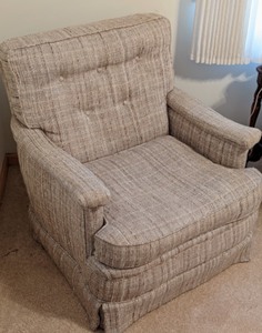 lot 142 image: Vintage Upholstered Armchair