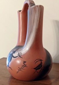 lot 318 image: Native American Wedding Pottery Vase