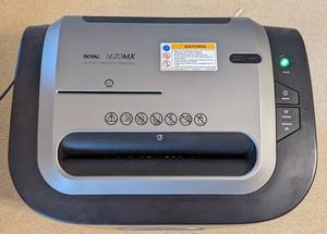 lot 343 image: Royal 1620MX 16 Sheet Shredder