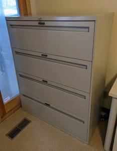 lot 347 image: HON Lateral Four Drawer File Cabinet