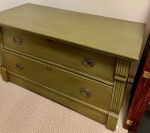 lot 453 image: Gorgeous Green Vintage 2 Drawer Dresser