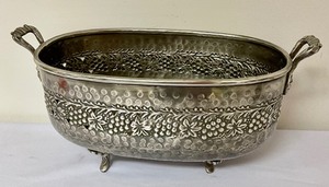 lot 467 image: Vintage Silver Sensations