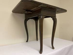 lot 413 image: Childs Vintage Drop Leaf Table