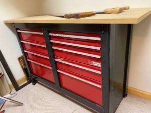 lot 440 image: Craftsman Tool Chest with Assorted Tools