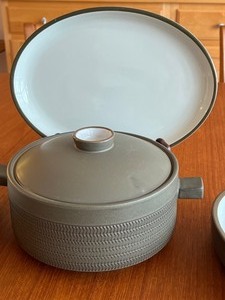 lot 266 image: Denby Stoneware Camelot Green Serving Dishes