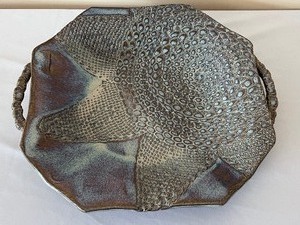 lot 275 image: Beautiful Handcrafted Pottery Platter