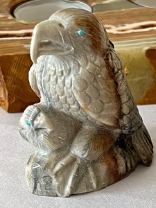 lot 276 image: Carved Eagle Fetish and Pottery Items