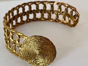 lot 284 image: Vintage Gold Tone Woven Bracelet