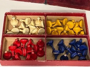 lot 381 image: Vintage 1930s Camelot Board Game
