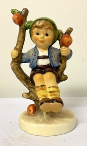 lot 146 image: Four Adorable Hummel Figurines