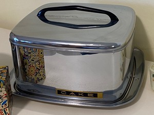 lot 299 image: Vintage Cake Plate w Cover and Other Vintage Kitchen Treasures