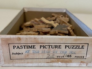 lot 365 image: Vintage Parker Brothers Pastime Picture Puzzle