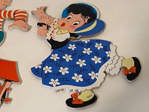 lot 364 image: Vintage Nursery Wall Pictures