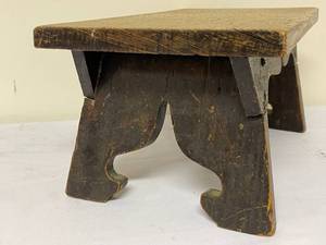 lot 483 image: Vintage Handmade Wooden Footstool