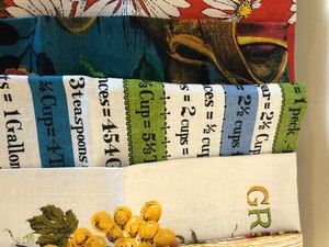lot 544 image: (9) Vintage Linen Towels