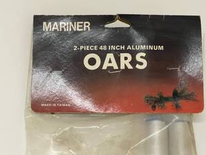 lot 525 image: 2 Mariner 48 Inch Aluminum Oars New in the Package w Two Adult Used PFDs